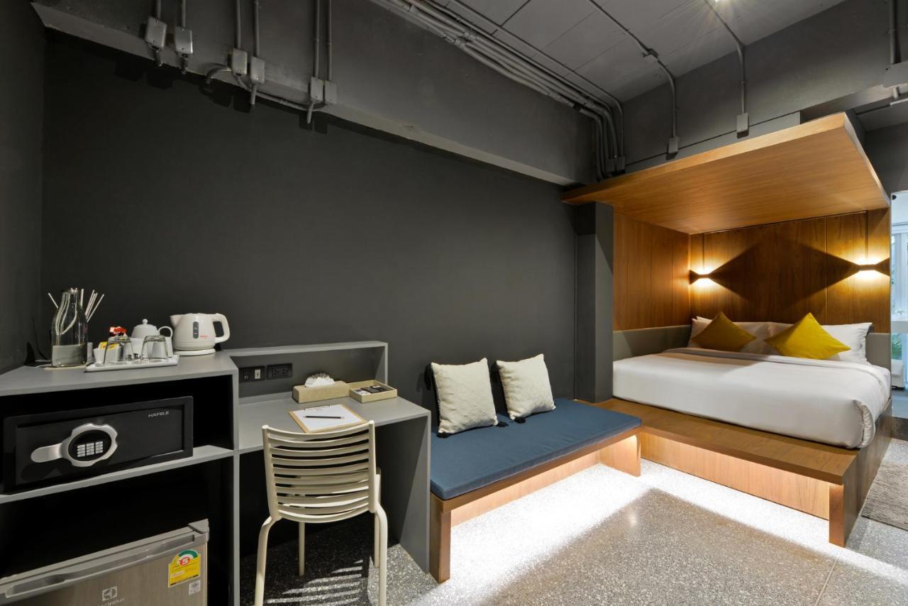 Tiang Capsule Hostel Bangkok Buitenkant foto